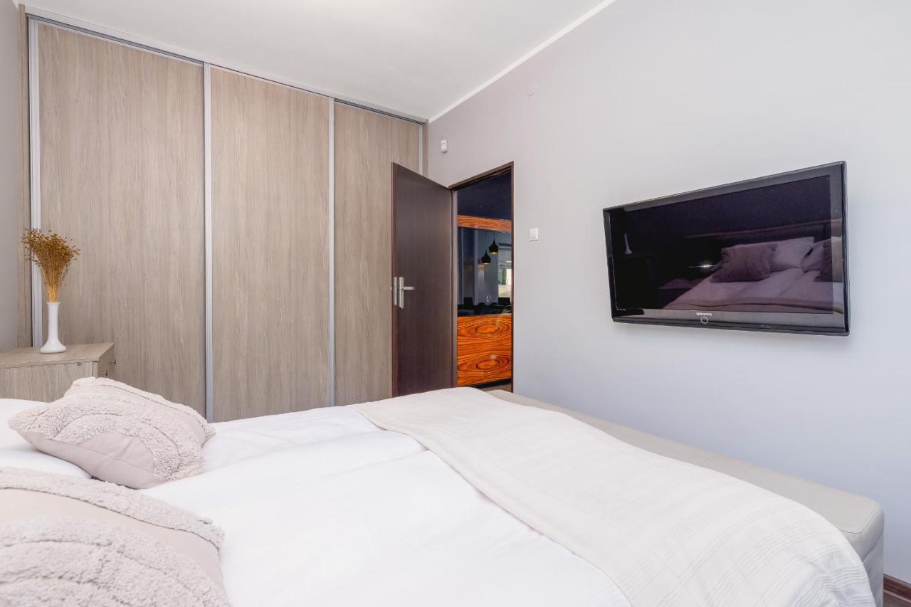 Stylish Korfantego Apartment Next To Spodek By Noclegi Renters Katovice Exteriér fotografie